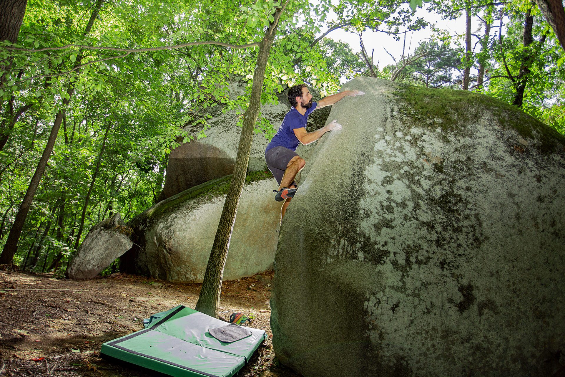 Boat-Rock-Bouldering