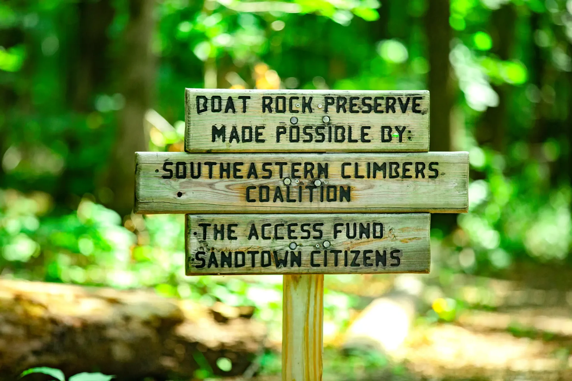 Boat-Rock-Bouldering